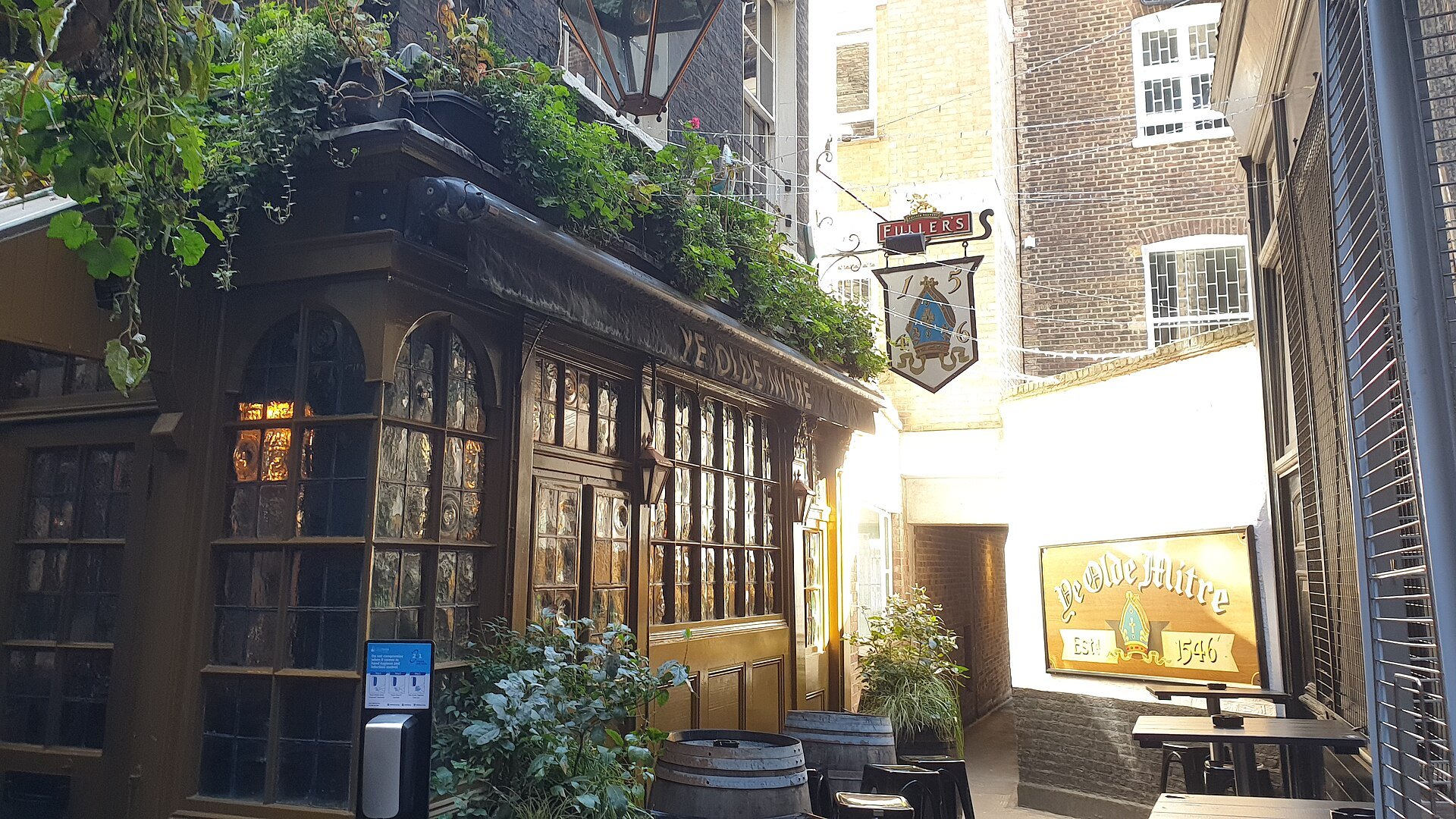 Ye Olde Mitre, Hatton Garden, London